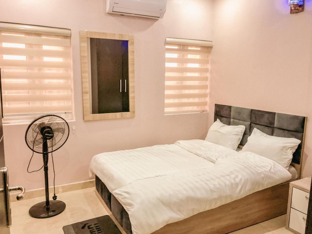 Crayford Homes Ikeja Luaran gambar